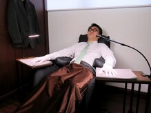 大人ネイル/自慢の微睡チェア！