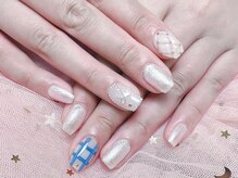 シーアンドビーネイル(C&B Nail)/4本デザイン