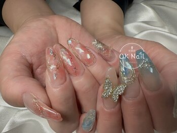 オーケーネイル(OK Nail)/左右非対称デザイン