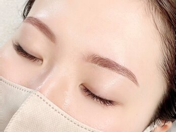 プーヴァイ(Pu'uwai)の写真/お顔の黄金比率で≪理想×似合わせ≫自眉を生かしたデザインで目元をより美しく快適に…♪
