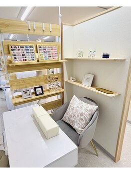 ナナズネイル 魚町店(NANA’sNail)/テーブル席