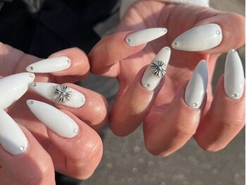 クレアラルーチェ 京橋店(Crea la Luce)の写真/1本折れてしまった方も10本ロング希望も！チップやアクリルでの長さだし可能☆