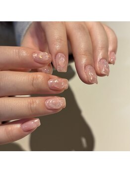 リノ(lino)/透明感ニュアンスネイル