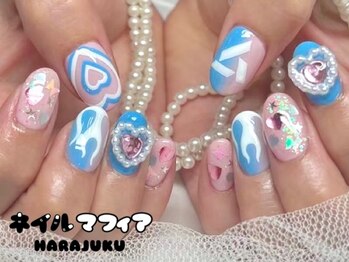 ロゴネイル/手描きネイル