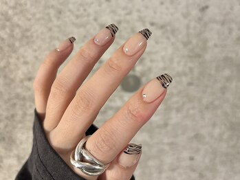 ソワレ(Soiree)/先端ゼブラネイル