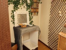 サロン デ コローロ(Salon De KOLORO)/