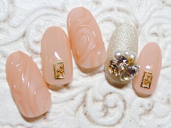 ネイルサロンレアリッチ 銀座店(Rare Rich)/「NAIL UP! 2018年3月号」掲載