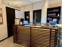 ソリス ビューティー(SOLIS BEAUTY)の雰囲気（受付です＊お支払いは現金・クレカ・電子マネー等幅広くご利用OK）