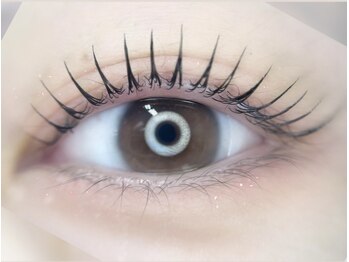 ボス(VOSS)の写真/【丁寧なカウンセリング×豊富なデザイン】ナチュラルなデザインから韓国束感まつげやパリジェンヌ可能