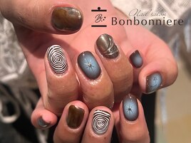海外風ブルーチークネイル