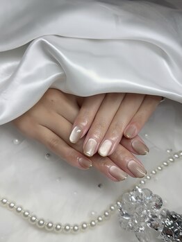 ビビ(ViVi)/マグネットミラーフレンチネイル