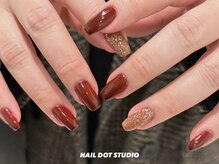 ネイルドットスタジオ 堺筋本町(NAIL DOT STUDIO)/ボルドー×ラメ