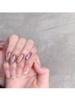 アティックネイルアトリエ(attic nail atelier)/アシメネイル★