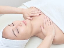 クリアヒーリングサロン/デコルテはかかせない！
