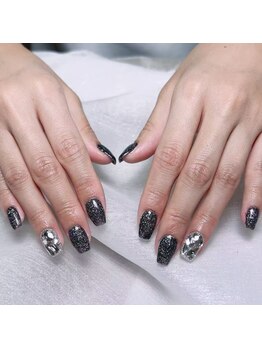 木にいる 錦糸町/ 2本埋め尽くし