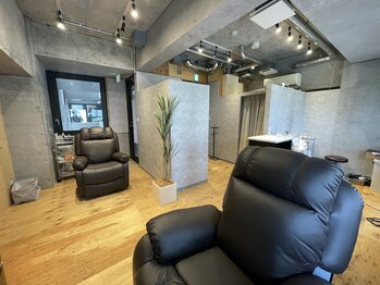 メンズ眉毛サロンラボ 渋谷店/メンズ眉毛サロンラボ渋谷店施術