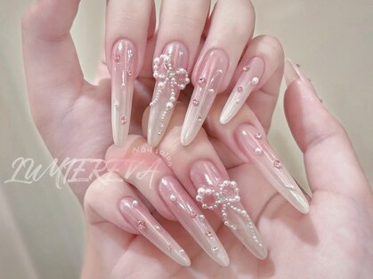 ルミエレヴァ(Lumiereva)の写真