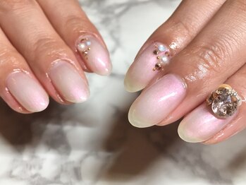 サロンドフォーエイチ(salon de 4H)/キラキラシンプルネイル★