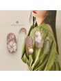 ルナ ネイル(LUNA NAIL) フレンチ×フラワーアートで大人の可愛さを。