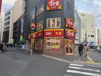 ブレスト 新宿本店(Breast)/JR新宿駅からの行き方（３）