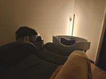 アルフレッドトゥヴォ(alfRed tva)の雰囲気（フルフラットになるシート&間接照明の淡い光が照らす個室完備◎）