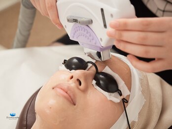 スローティラテ 中道店/お顔脱毛でツルンと滑らか肌へ