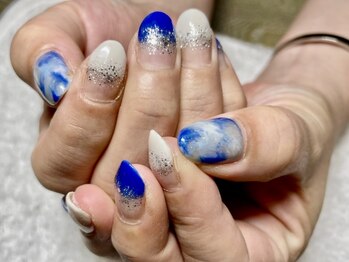 ワンネス(oneness)の写真/オフ無料【定額ネイル5000円（オフ込）】。お得にトレンドアートを試すなら！アートが片手2本～入ります。
