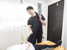 ビボディ(B-body)の雰囲気（脚のストレッチ）