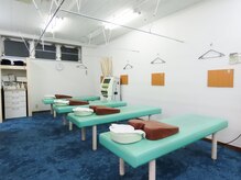 池袋らくらく整骨院/清潔な施術室
