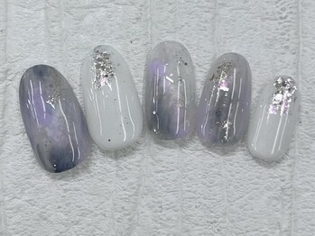 ハニービービー(Honey Bee Bee)/梅雨ニュアンスネイル