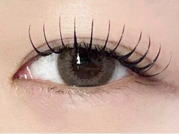 スタジオリット 梅田茶屋町(studio RIT)の写真/【360度どこから見てもキレイな目元】30種類以上のロッドで1人1人の目元に合わせた印象的な仕上がりへ♪