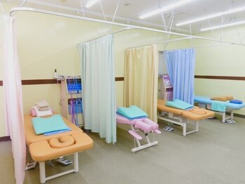 オレンジ接骨院の写真/宮城野区にNEW OPEN!国家資格者による【微弱電流美容鍼】導入★小顔・美肌・トーンUPを同時に叶える施術◎