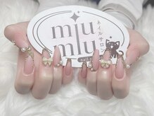 ミュウミュウ(miumiu)/冬限定ネイル特集