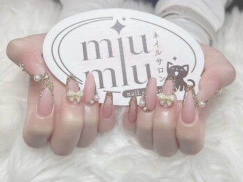 ミュウミュウ(miumiu)/冬限定ネイル特集