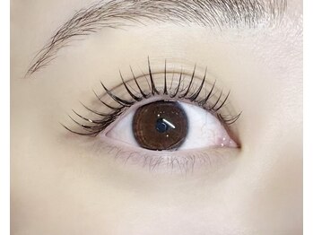 エッセンシャル アイビューティー(Essential)の写真/高技術×丁寧なカウンセリングが好評★まつ毛パーマは目の形に合わせた理想的なデザインで魅力的な目元に♪
