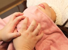 メンテピアの雰囲気（頭周りの施術写真です。頭スッキリ～♪）