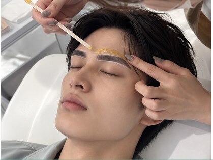 メンズ眉毛サロン m.の写真