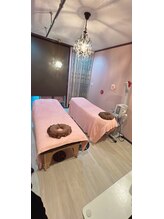 エンジェル(Angel)/落ち着きのある内観