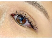 アイラッシュアンドビューティサロン アージュ(EYELASH&BEAUTY SALON A-JU)の雰囲気（ビューラー、マスカラいらずの理想の目元に♪）