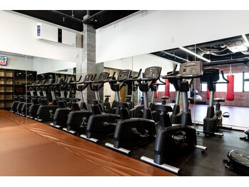 セミパーソナル キックボクシング ターゲット シブヤ(TARGET SHIBUYA)/4Fバイク