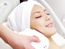 スローティラテ 中道店/フェイシャルマシンで肌質改善