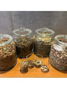 ヨモギー 渋谷店(YOMOGii)/韓国・江華島産4種の基本ハーブ