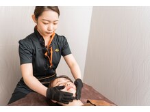 小顔矯正で骨格から左右バランスを整える！