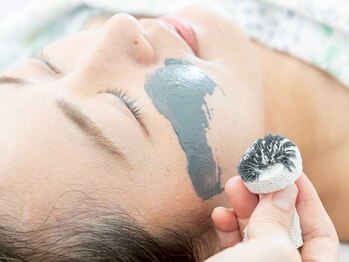 リベレ 覚王山(LIBERER)の写真/年齢肌・乾燥に◎ハリツヤUPの極上ケアで素肌力を底上げ！深部まで届く本格施術で輝く美肌へ導く贅沢時間♪