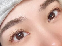 マスカラパーマで束感まつげ