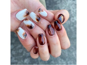 スカイ ネイル アンド アイ(SKY)/