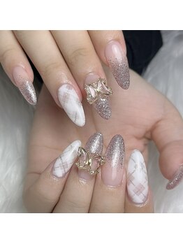 モモ(Momo)/韓国風ネイル/スカルプ