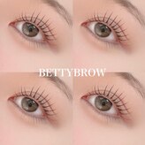 ベティーブロー(Betty Brow)