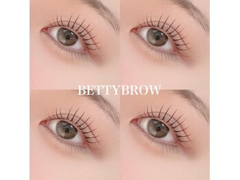 ベティーブロー(Betty Brow)