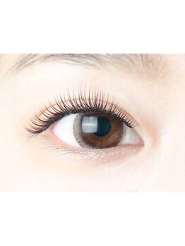 ナチュラル上品な目元にしたい